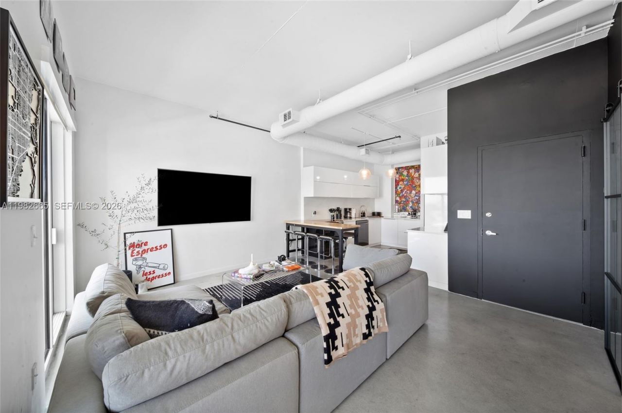 10 SW South River Dr, Unit 1512, Miami, FL 33130 Photo