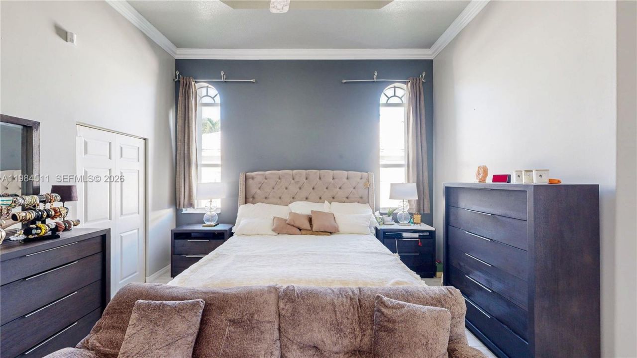 2835 Fairways Dr , Homestead, FL 33035 Photo