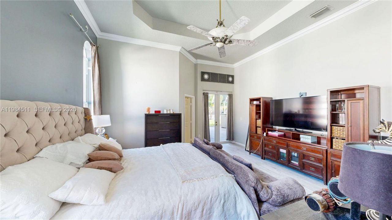 2835 Fairways Dr , Homestead, FL 33035 Photo