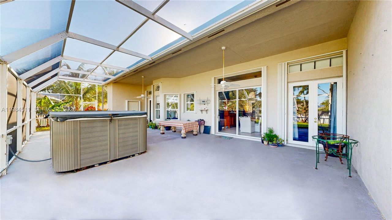 2835 Fairways Dr , Homestead, FL 33035 Photo