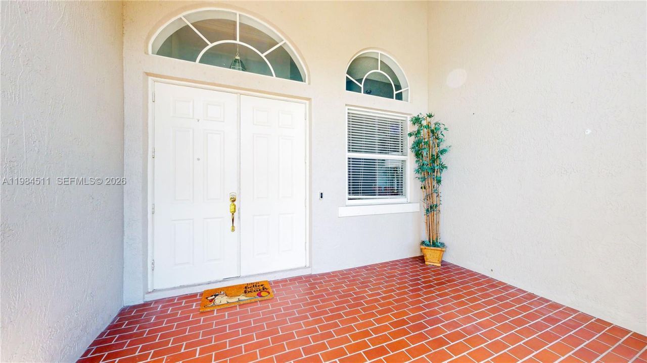 2835 Fairways Dr , Homestead, FL 33035 Photo