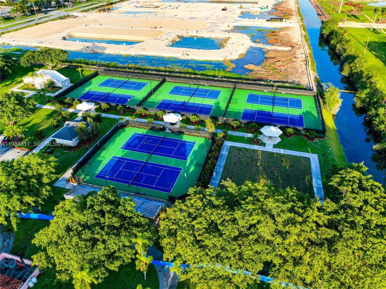 2835 Fairways Dr , Homestead, FL 33035 Photo