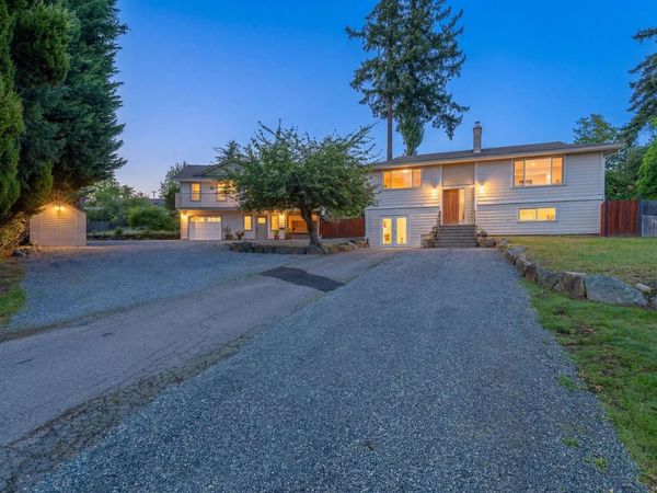 2106 Robbie Pl , Nanaimo, BC V9S 2V4