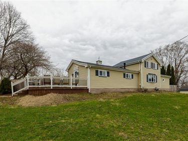 697 N Greece Road, Rochester, NY 14626