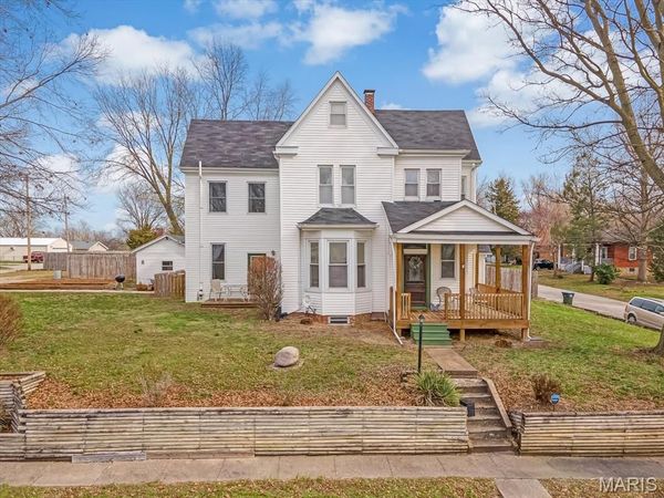 200 N Jackson Street , New Athens, IL 62264