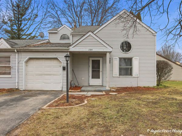 2384 Linden Drive, Woodstock, IL 60098