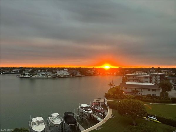 3430 Gulf Shore BLVD N, Unit 6C, NAPLES, FL 34103