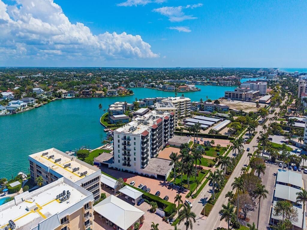 3430 Gulf Shore Blvd N, Unit 6C, Naples, FL 34103 Photo