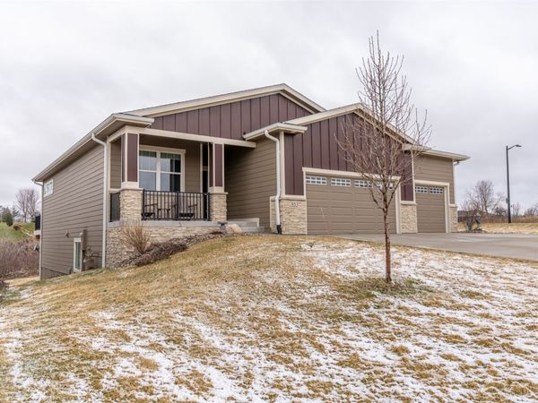 853 S Brookings Court, West Des Moines, IA 50266