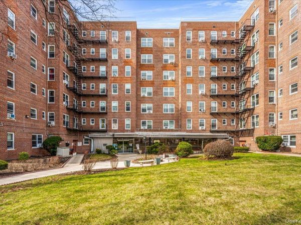 8450 169th Street , Unit 306, Jamaica, NY 11432