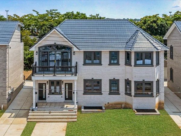 150-17 Hawtree St, Ozone Park, NY 11417