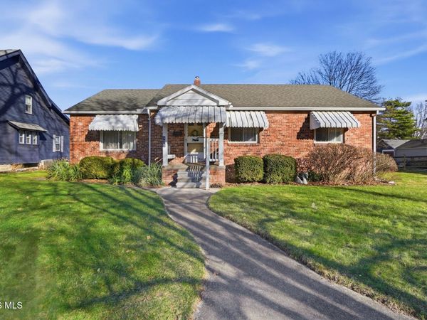 333 W 7th , Perrysburg, OH 43551