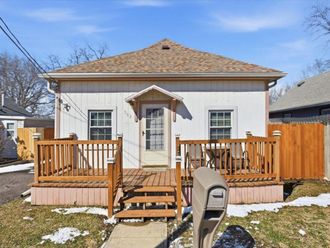 502 24TH Avenue Council Bluffs, IA 51501