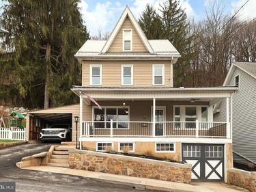 901 BELMONT AVENUE, TYRONE, PA 16686