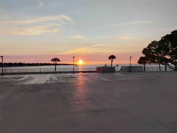 7100 SUNSHINE SKYWAY LANE S, Unit 705, ST PETERSBURG, FL 33711