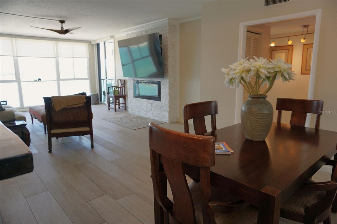 7100 Sunshine Skyway Lane S, Unit 705, Saint Petersburg, FL 33711 Photo