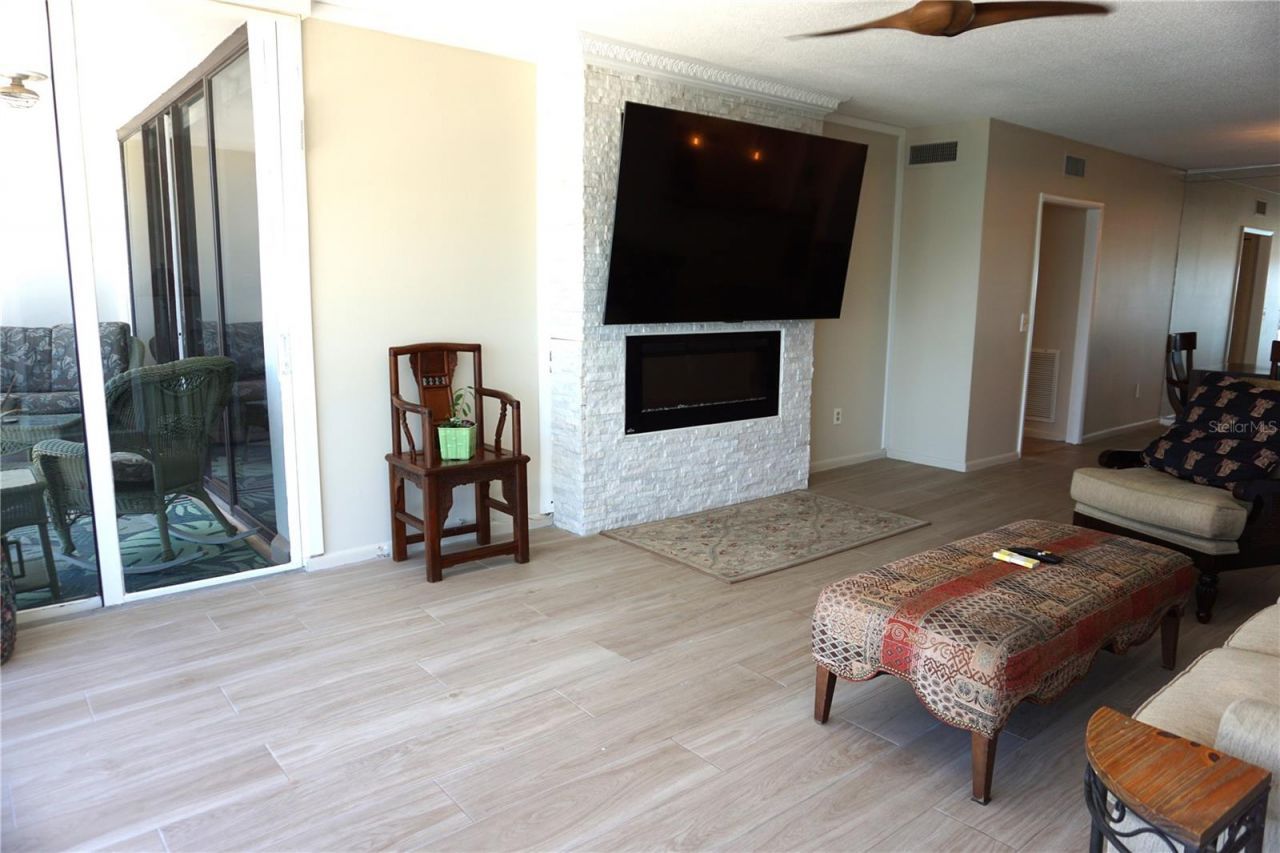 7100 Sunshine Skyway Lane S, Unit 705, Saint Petersburg, FL 33711 Photo