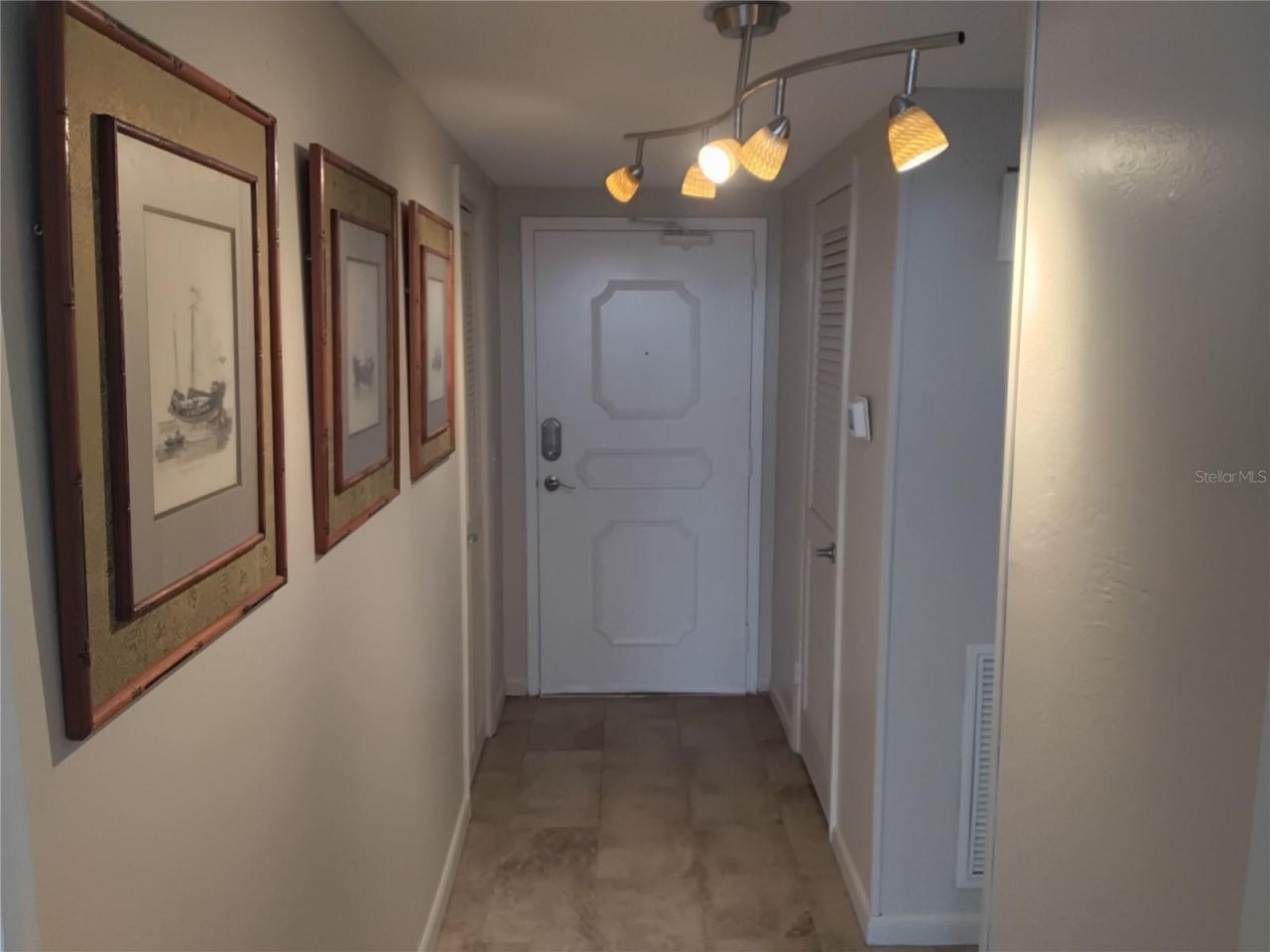 7100 Sunshine Skyway Lane S, Unit 705, Saint Petersburg, FL 33711 Photo