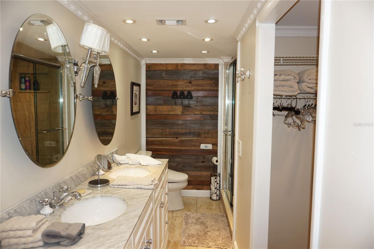 7100 Sunshine Skyway Lane S, Unit 705, Saint Petersburg, FL 33711 Photo