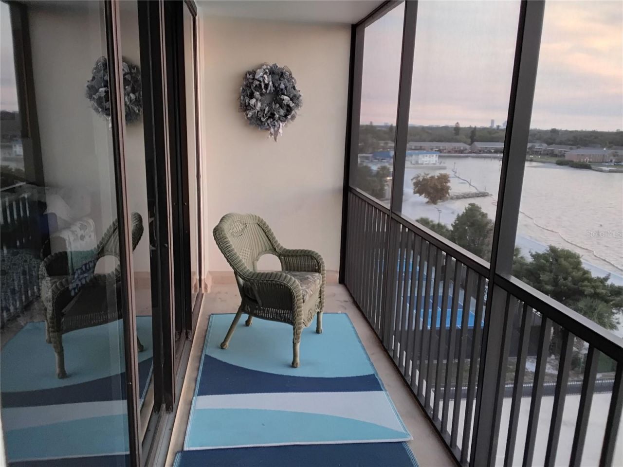 7100 Sunshine Skyway Lane S, Unit 705, Saint Petersburg, FL 33711 Photo