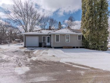 1307 1st Avenue SW, Little Falls, MN 56345