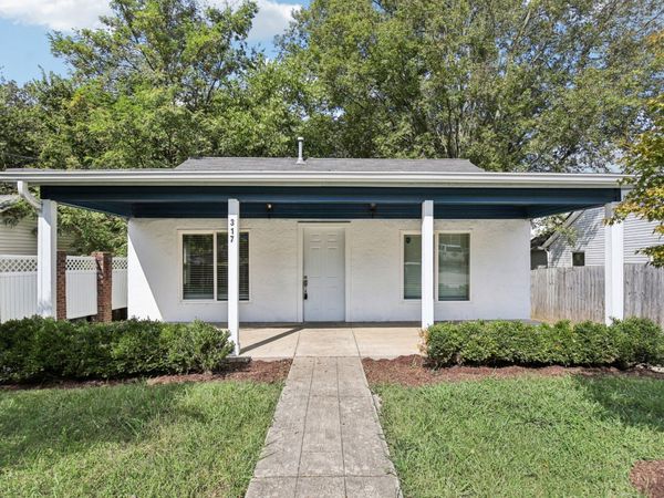 317 E 17th St, Columbia, TN 38401