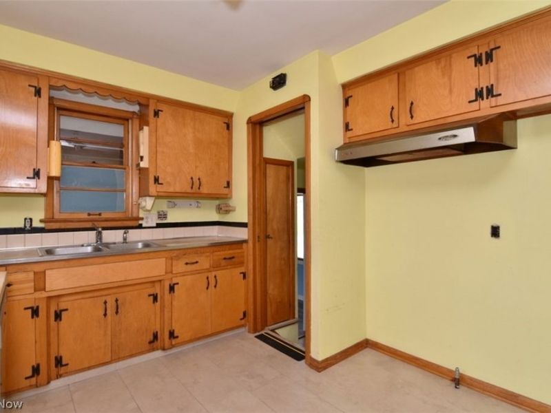 10881 Gregory Lane, North Royalton, OH 44133 Photo 13