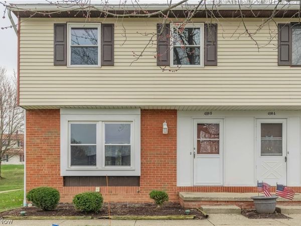 4599 Cox Drive, Unit B, Stow, OH 44224