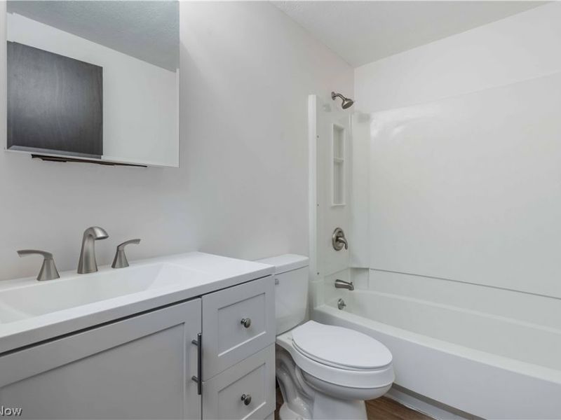 4599 Cox Drive, Unit B, Stow, OH 44224 Photo 19