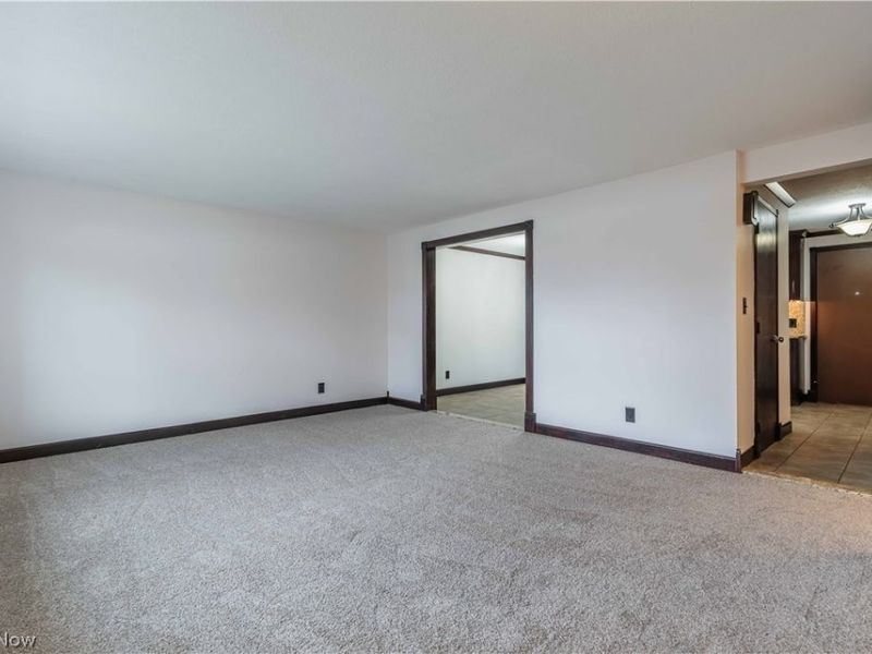 4599 Cox Drive, Unit B, Stow, OH 44224 Photo 5