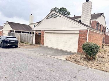 3647 NORTHCLIFFE DR, Unit 1, Memphis, TN 38128