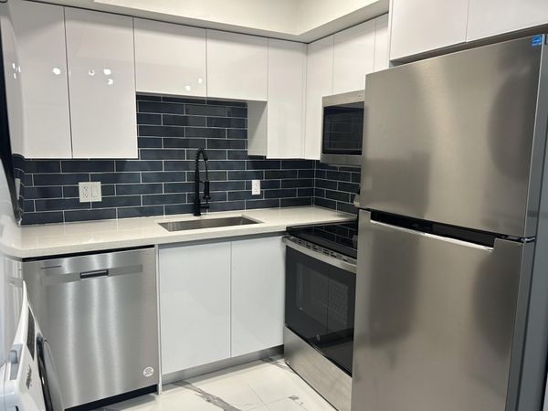 3250 NW 84th Avenue, Sunrise, FL 33351