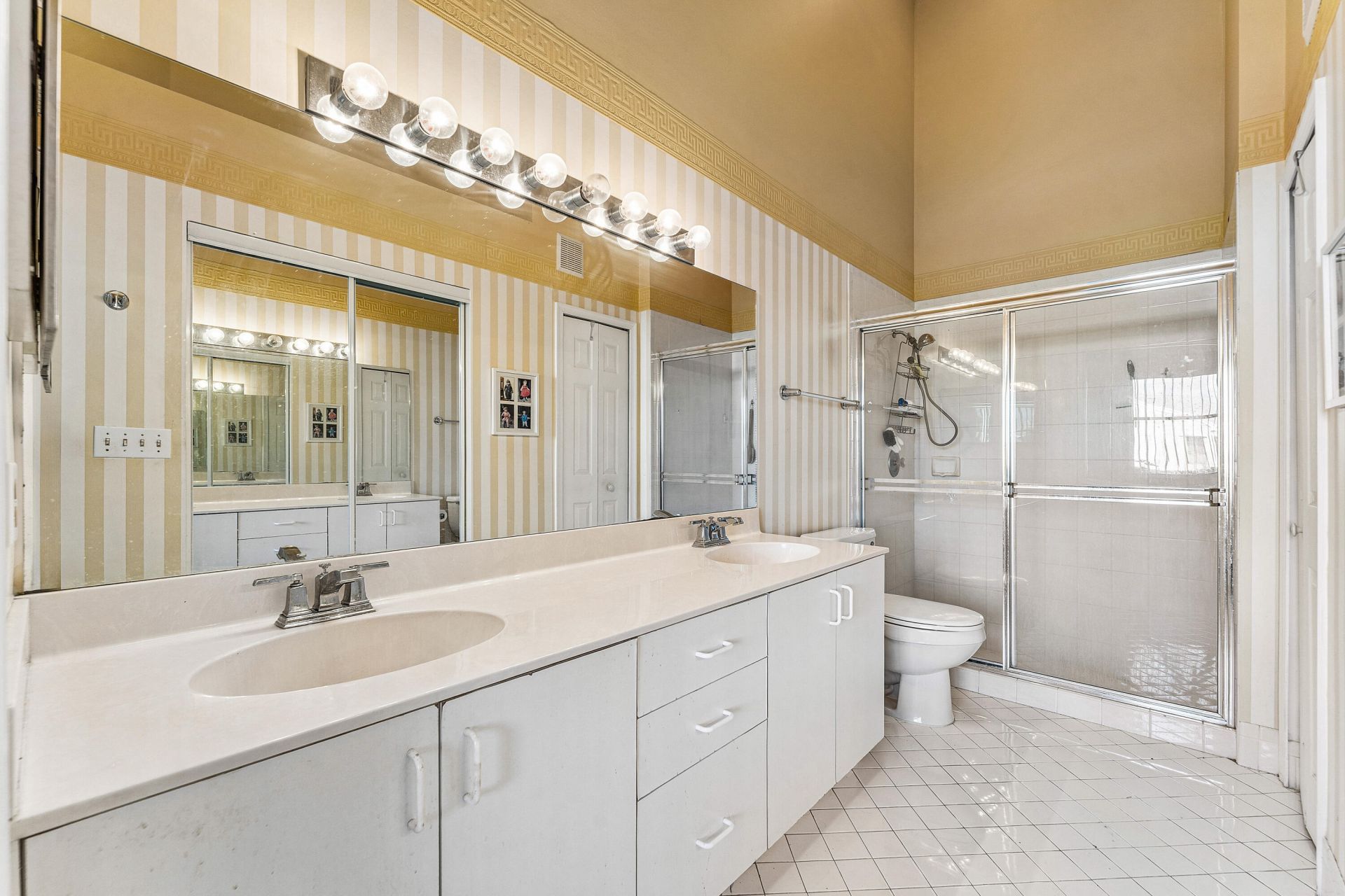 111 N North Lakeshore Drive, Hypoluxo, FL 33462 Photo