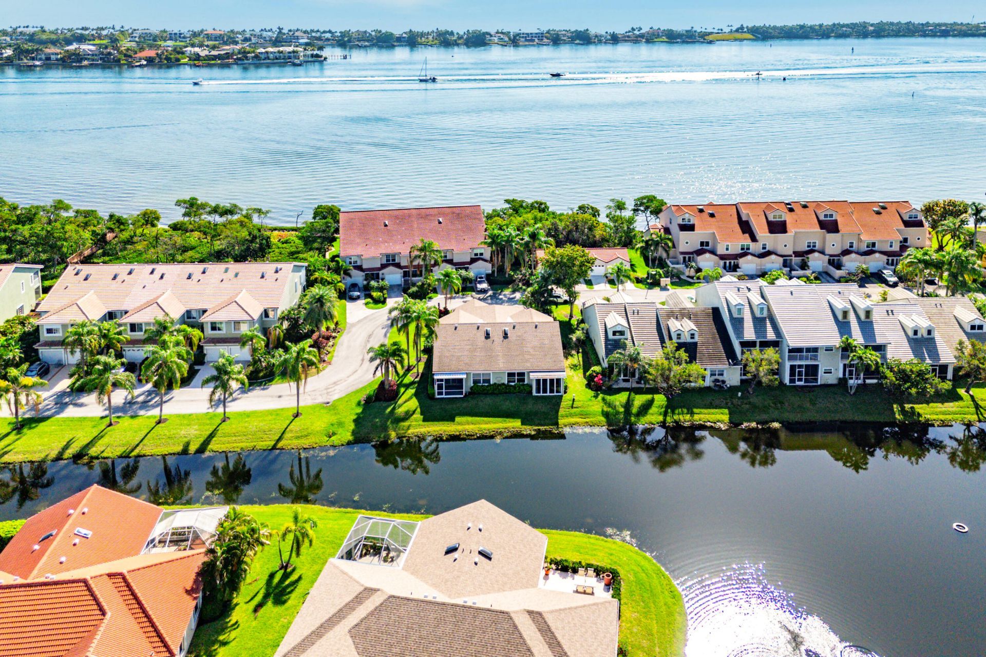 111 N North Lakeshore Drive, Hypoluxo, FL 33462 Photo