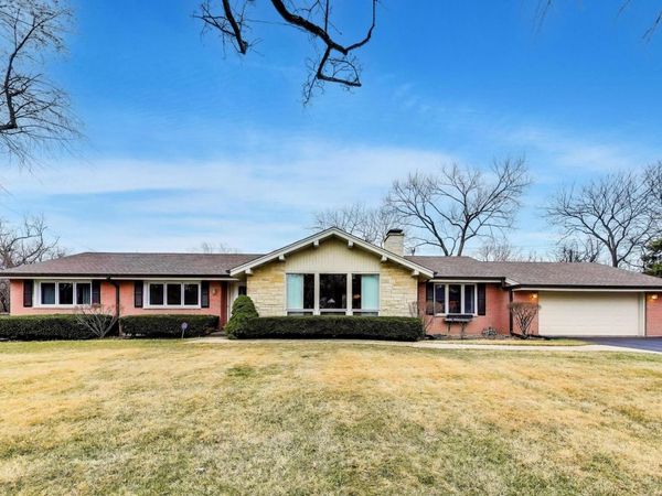 156 High Holborn , Lake Forest, IL 60045