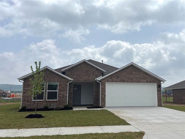 528 Nevada Street, Farmington, AR 72730