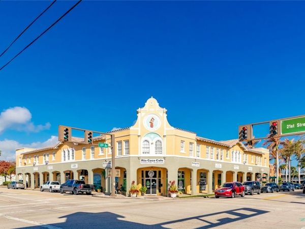 2101 14th Avenue, Vero Beach, FL 32960