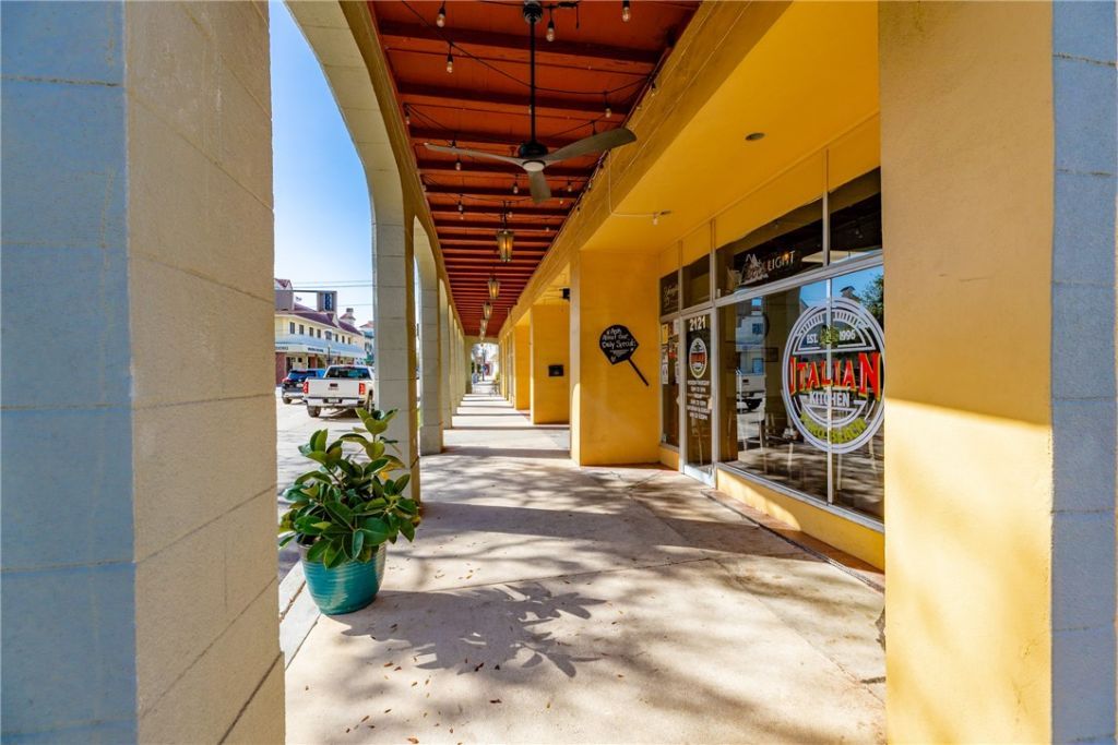 2101 14th Avenue, Vero Beach, FL 32960 Photo