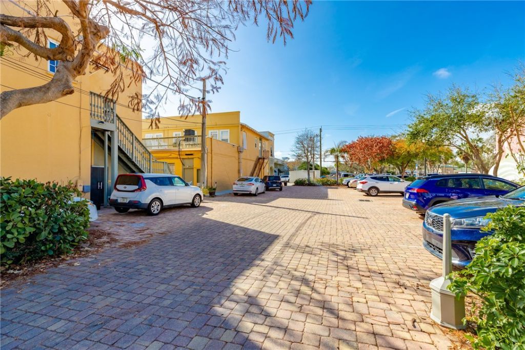 2101 14th Avenue, Vero Beach, FL 32960 Photo