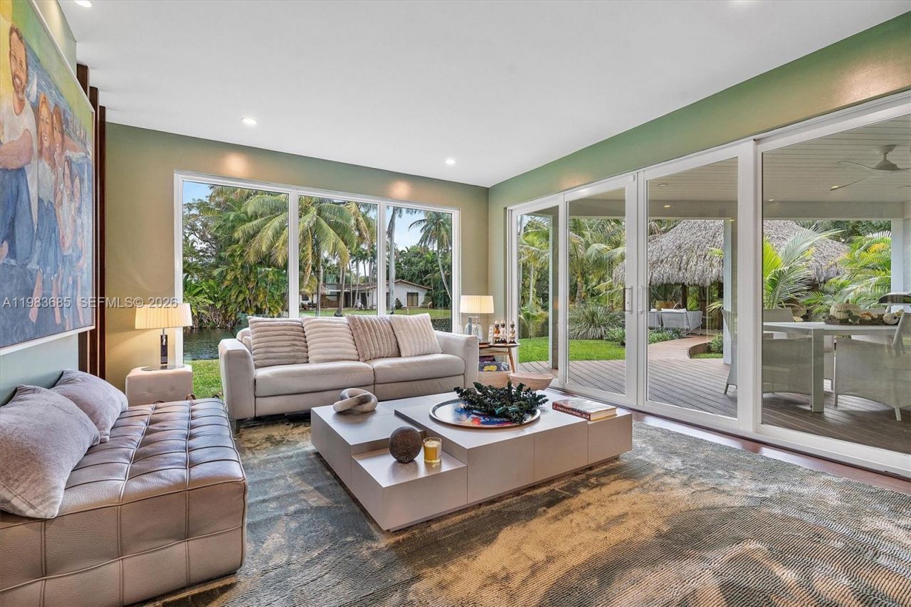 11377 W Biscayne Canal Rd , Miami, FL 33161 Photo