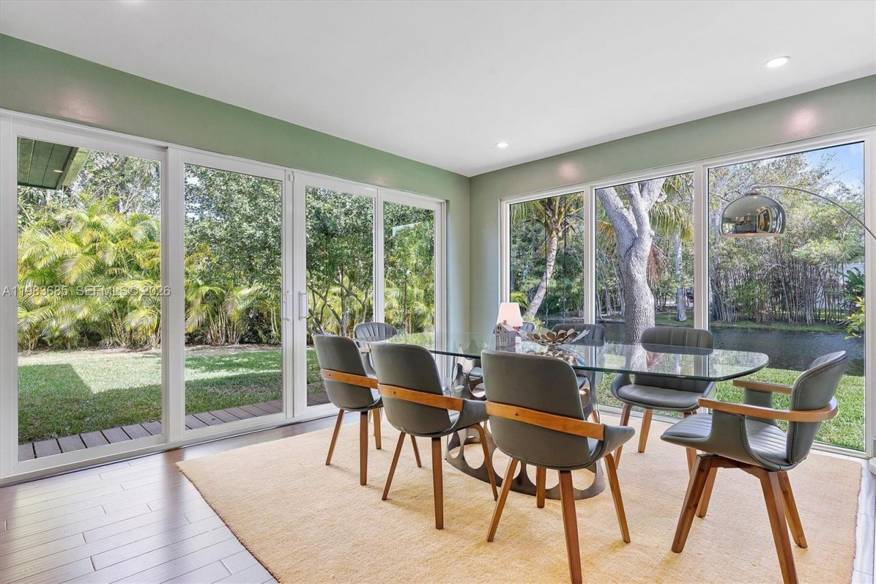 11377 W Biscayne Canal Rd , Miami, FL 33161 Photo