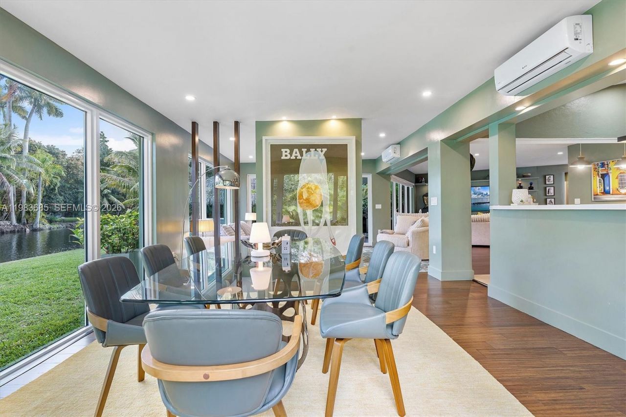 11377 W Biscayne Canal Rd , Miami, FL 33161 Photo