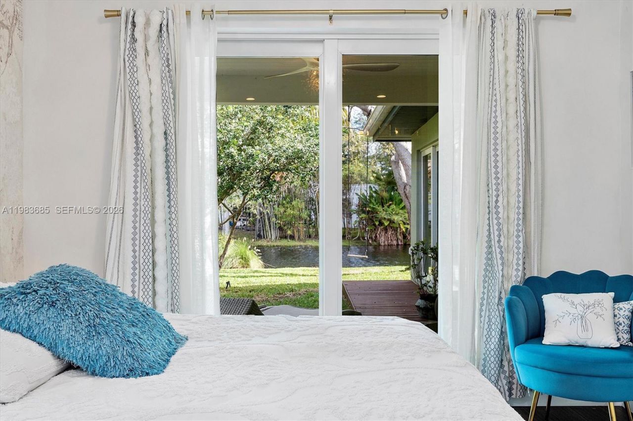 11377 W Biscayne Canal Rd , Miami, FL 33161 Photo