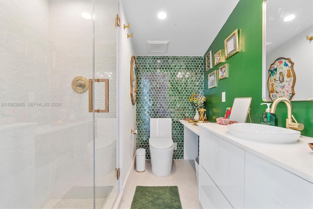 11377 W Biscayne Canal Rd , Miami, FL 33161 Photo