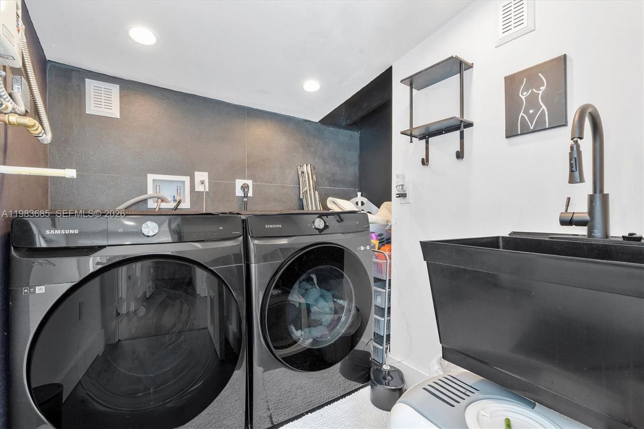 11377 W Biscayne Canal Rd , Miami, FL 33161 Photo