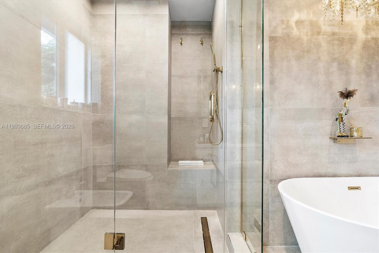 11377 W Biscayne Canal Rd , Miami, FL 33161 Photo