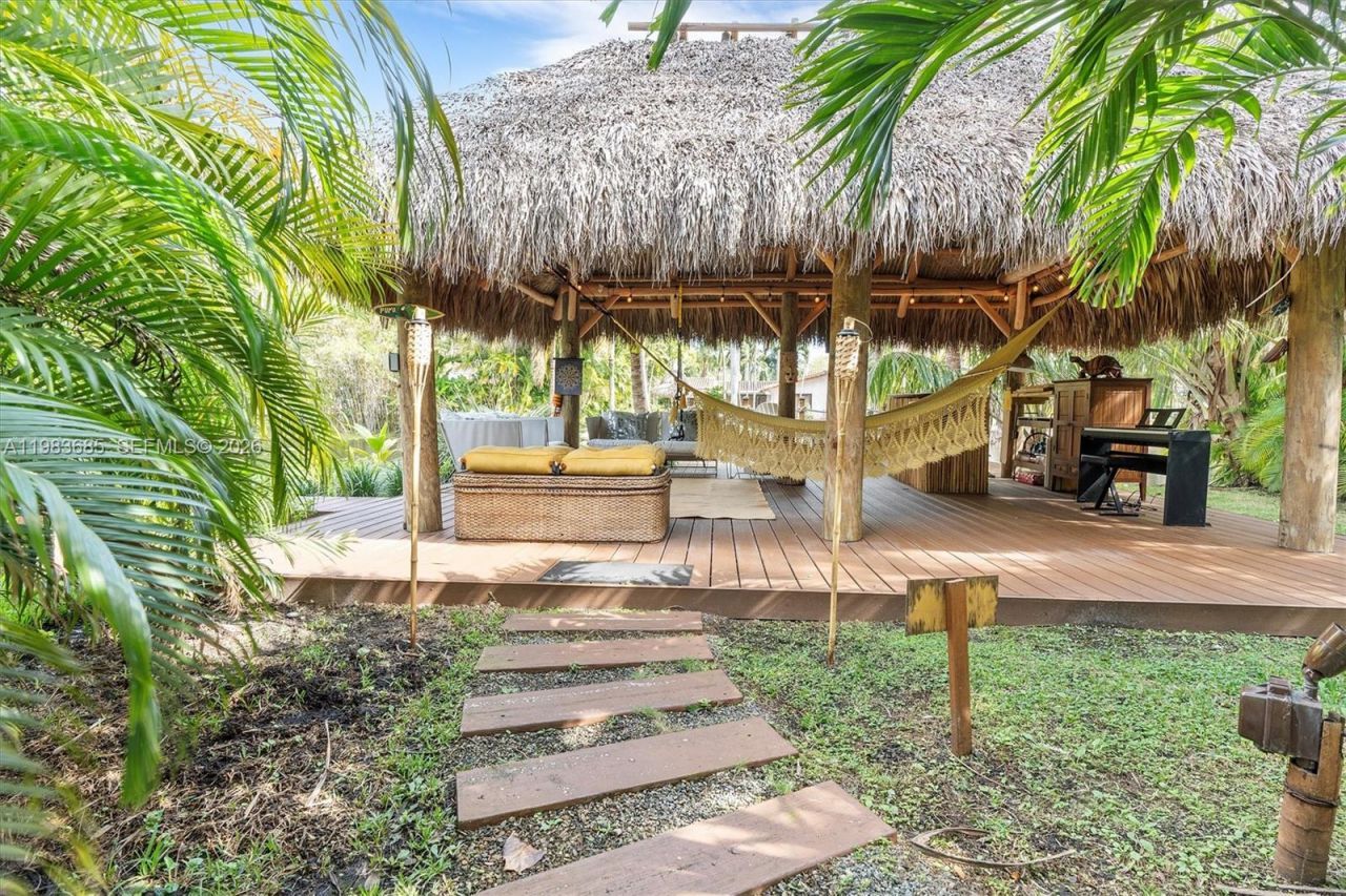 11377 W Biscayne Canal Rd , Miami, FL 33161 Photo