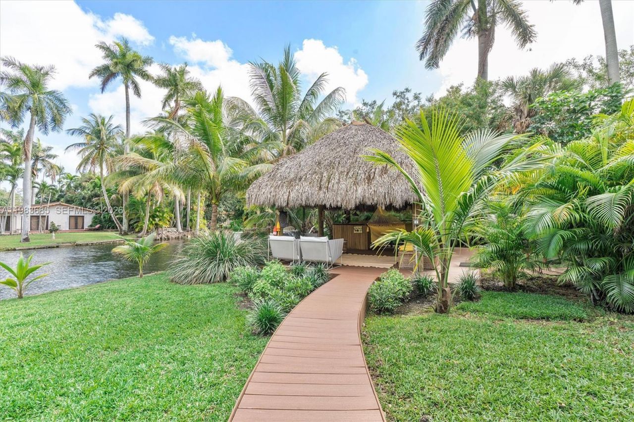 11377 W Biscayne Canal Rd , Miami, FL 33161 Photo