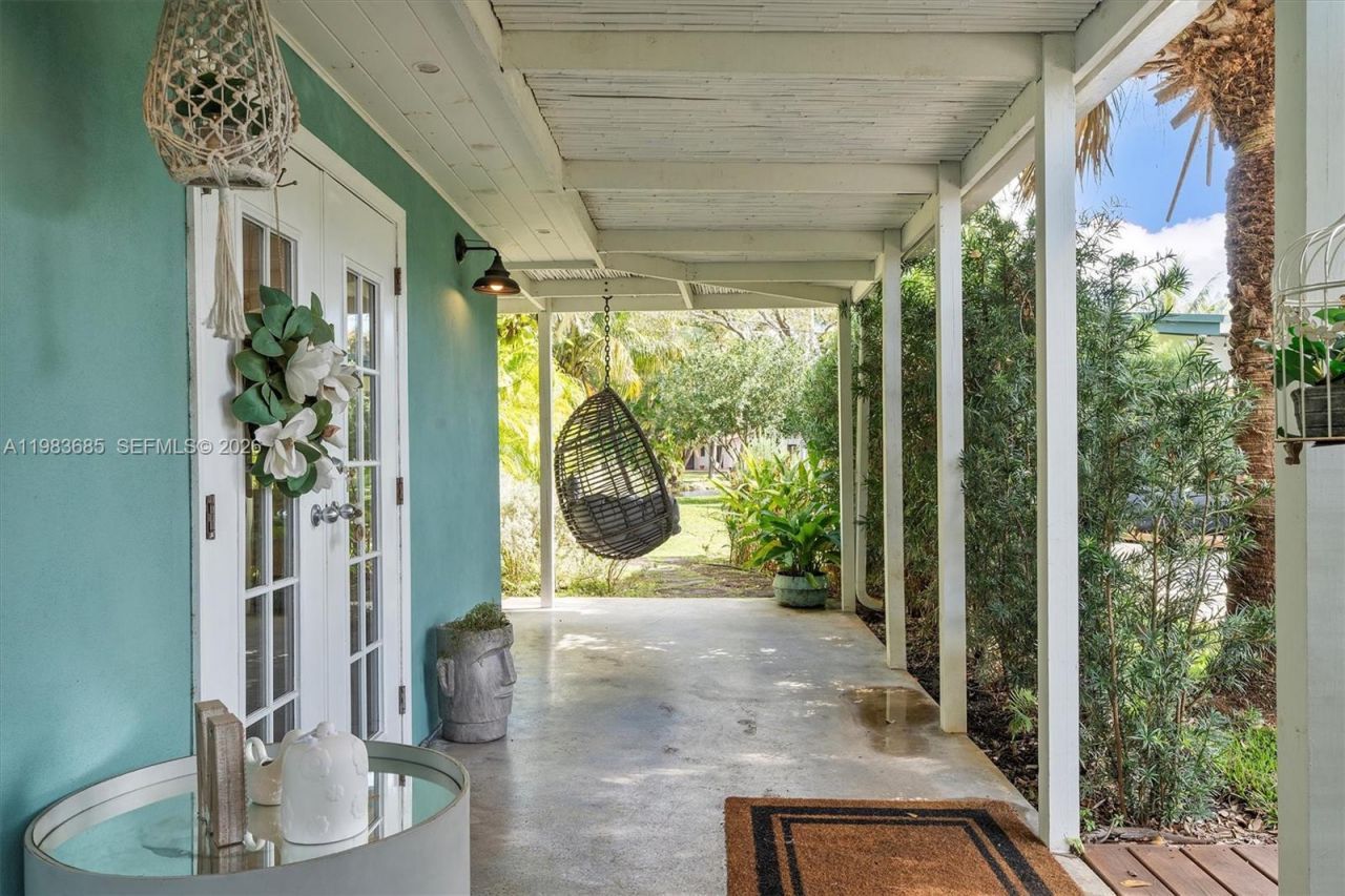 11377 W Biscayne Canal Rd , Miami, FL 33161 Photo