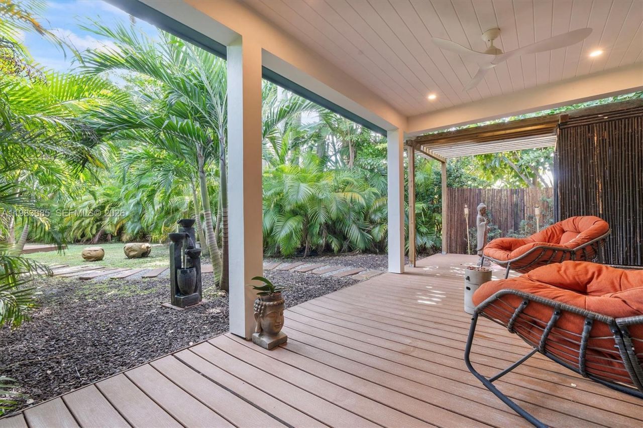 11377 W Biscayne Canal Rd , Miami, FL 33161 Photo